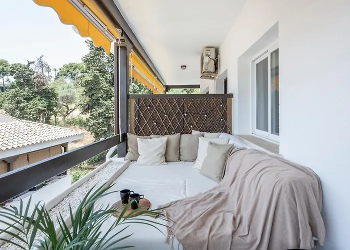 2bdr With Sea View In Golden Mile, *