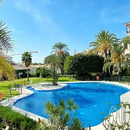 Διαμέρισμα 2bdr With Sea View In Golden Mile, Μαρμπέλλα